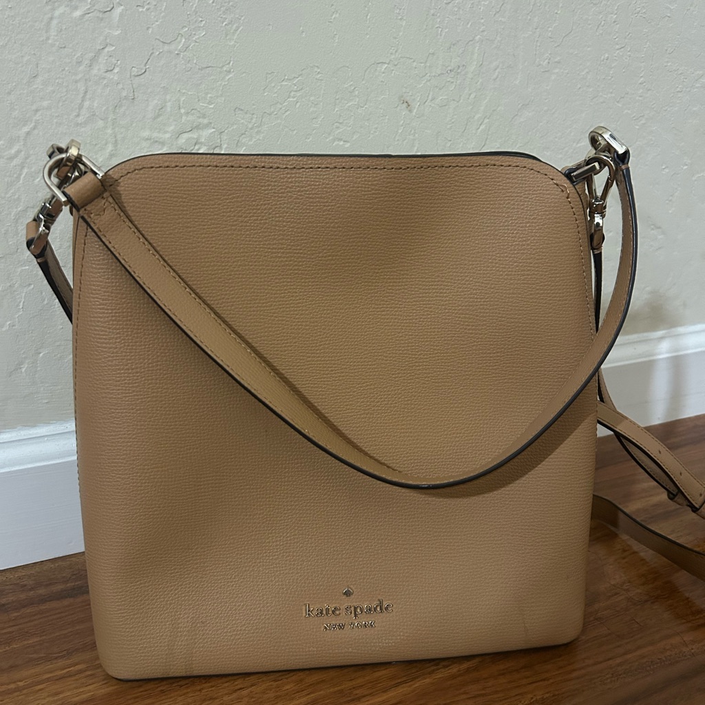Kate Spade Tan Crossbody Bag With Structured Silhouette